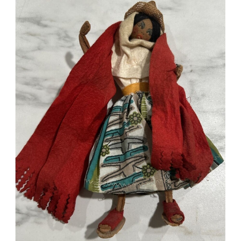 Vtg Ecuador Souvenir Doll Figurine Woman Mother w Baby Traditional Dress 6.5"H